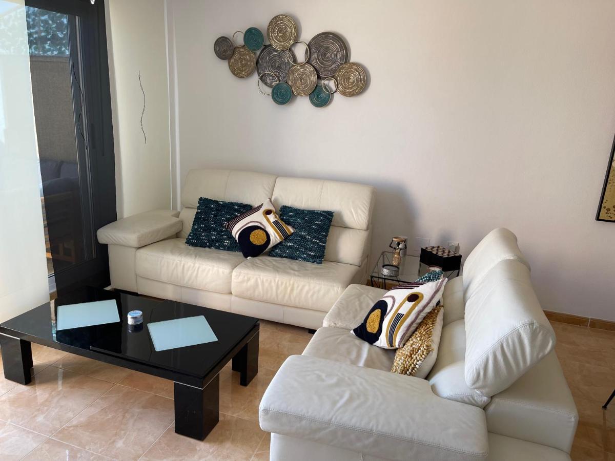 Duplex Penthouse With Sea, Beach, Marina & Mountain Views Apartamento