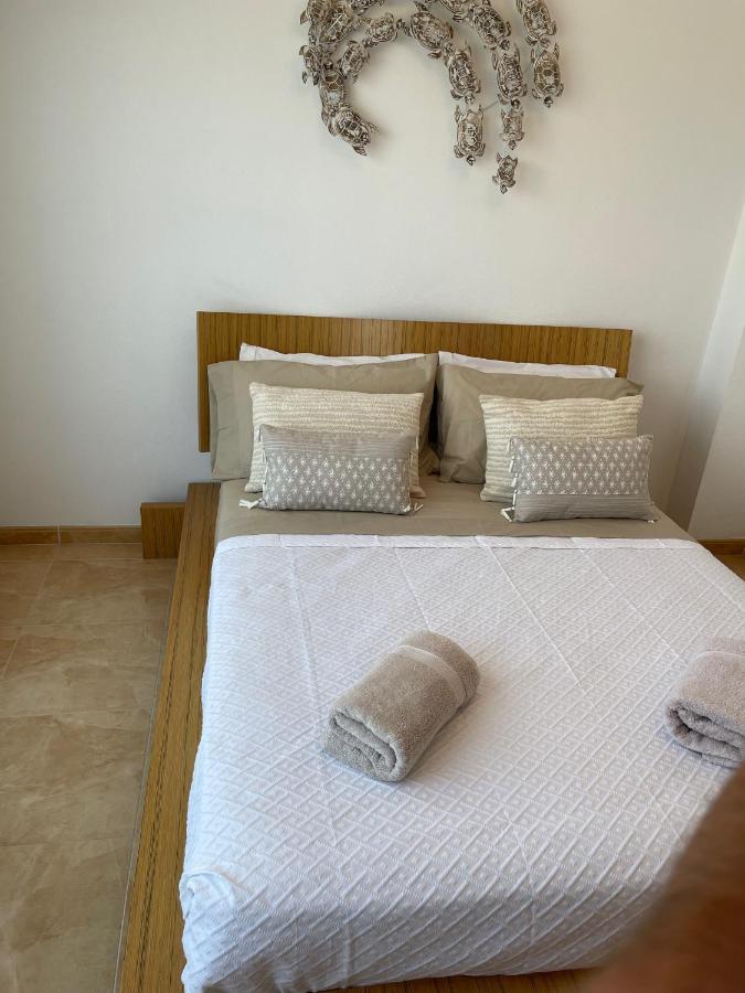 Apartamento Duplex Penthouse With Sea, Beach, Marina & Mountain Views *